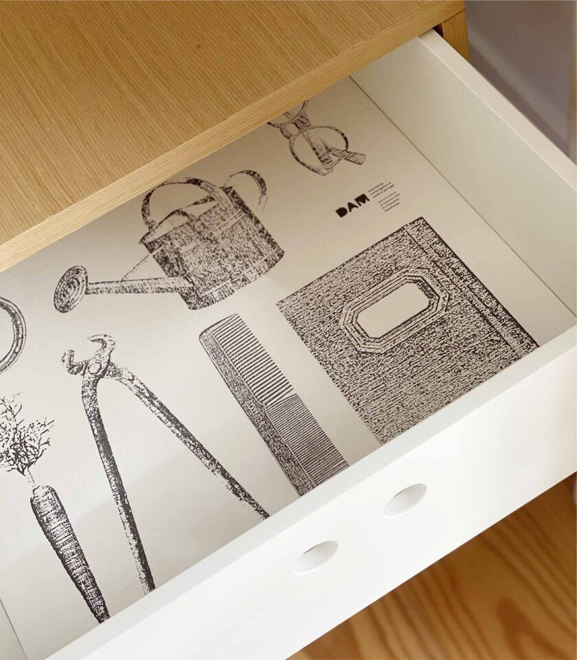 mario_wood_nightstand_drawers_damportugal